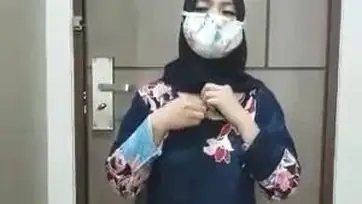 Dokumentasi Ukhti Hijab Siswi Cantik Live Kasur
