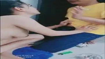 Tante Mami Cantik Pasrah Goyang Kasur Brondong